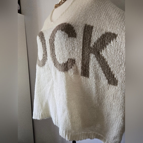 CEZELE "ROCK" Cream Wool Blend Knit Realxed Fit V Neck Sweater. Size Medium - Picture 3 of 14